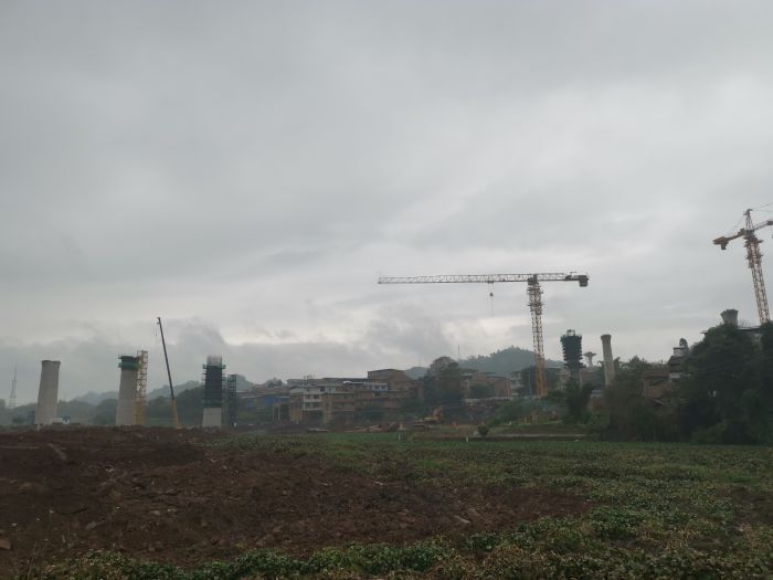 高铁路过火花社区2