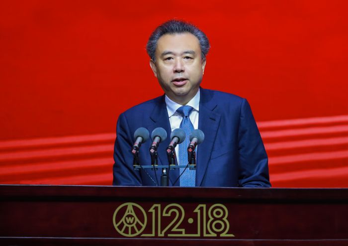 五粮液集团公司党委书记、董事长 李曙光