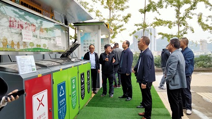 县委常委、政法委书记何兴旺带队调研垃圾分类设施建设情况2.jpg