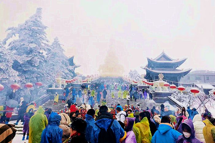 金顶雪秀.jpg