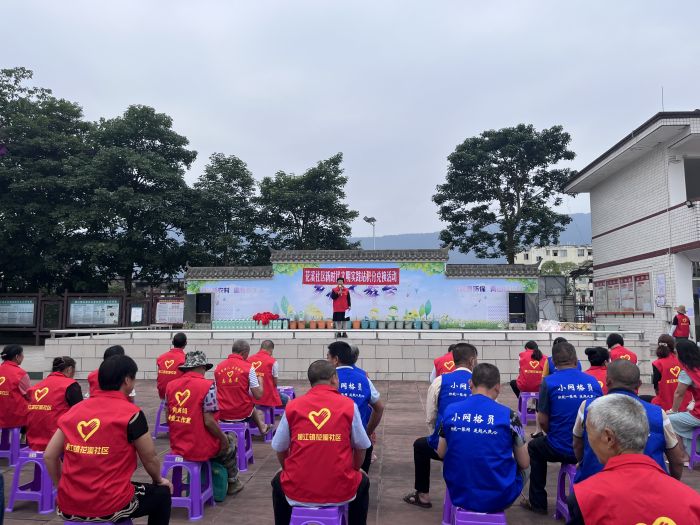 花溪社区新时代文明实践站积分兑换活动.jpg