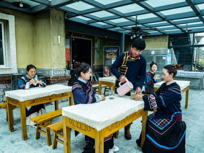 欧健和他的客人