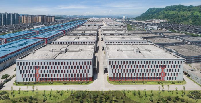 五粮液百万吨储酒基地.jpg