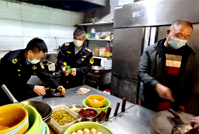 执法检查食品安全.png