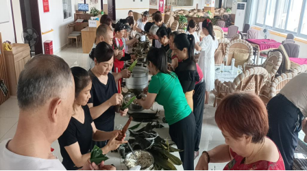 重要节日开展各种形式活动