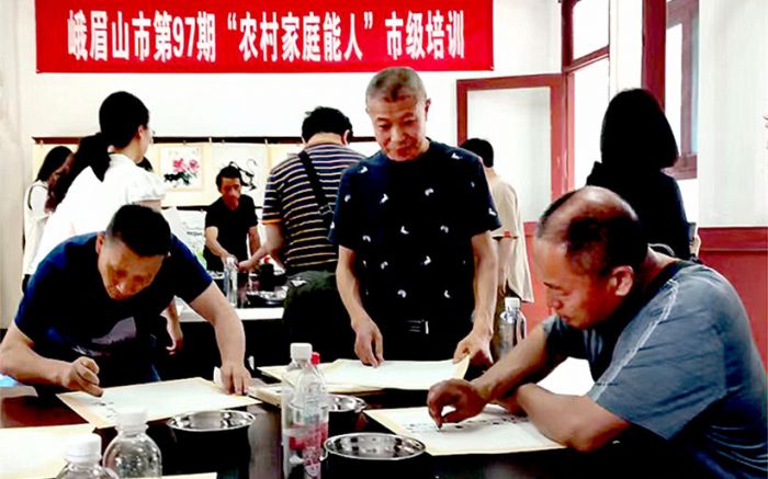 微信图片_20230519223250_副本_副本.jpg
