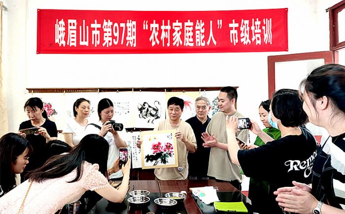 微信图片_20230519223304_副本.jpg