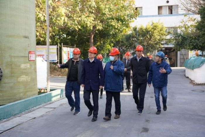 徐志文一行到中国稀土四川公司考察调研_proc.jpg