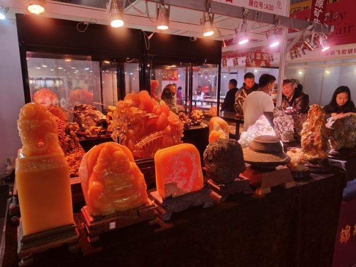 第41届成都国际珠宝首饰展开幕 超10万件珠宝展品荟萃一堂 