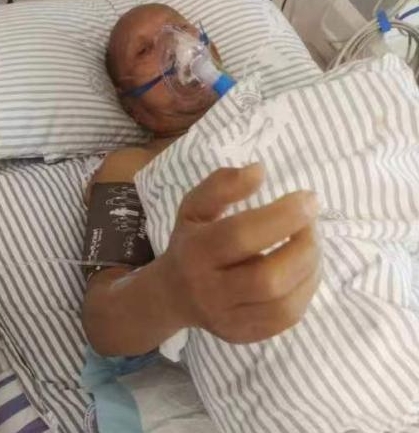 患者意识恢复、右上肢活动恢复良好