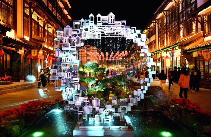汉王老街夜景 （朝天区委宣传部供图）.jpg