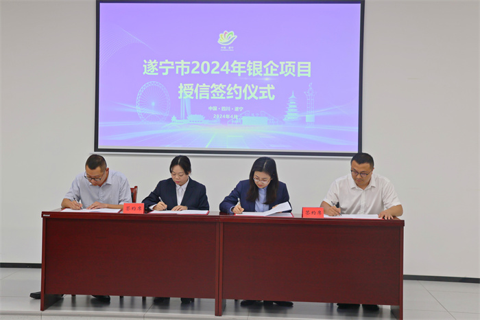 698ba533-6a5b-4d82-a7cb-399a8059bd09.jpg