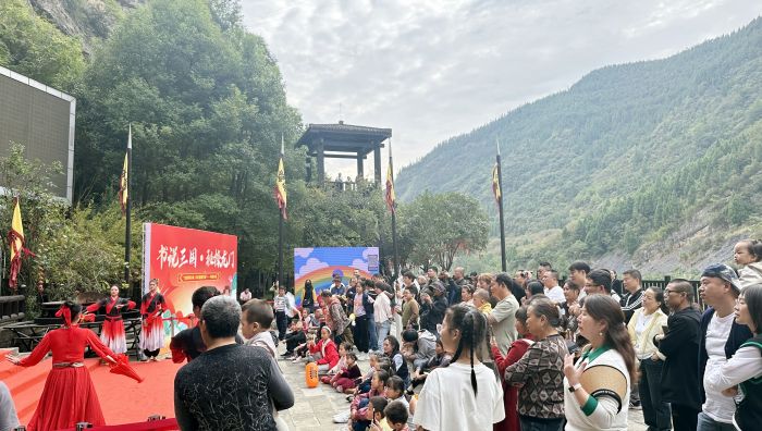 “书说三国 秘探龙门”活动.jpg