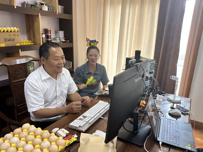 负责人蒋龙声开展直播“带货”