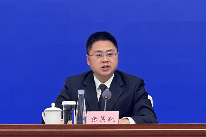 张昊跃.jpg