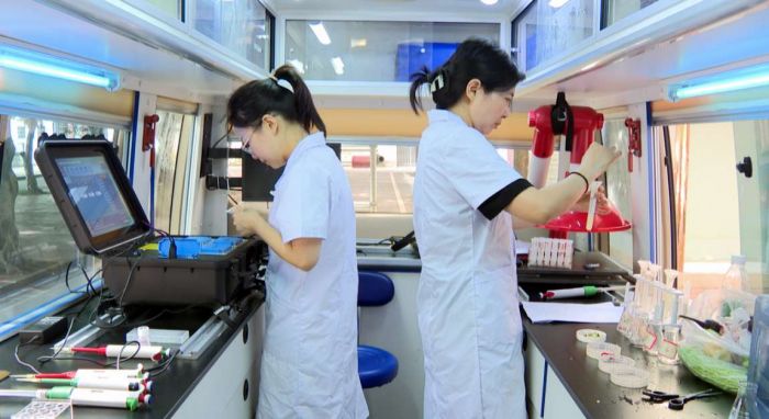 邻水县开展高考食品安全快速检测 为考生饮食安全保驾护航(图1)