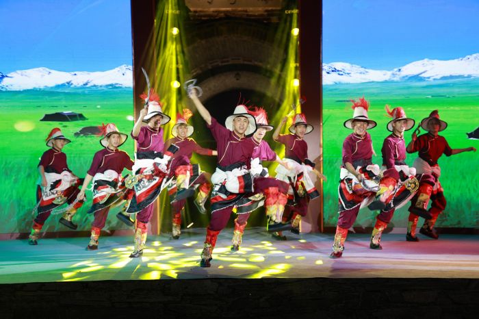 “婺道一家亲”三交活动文艺展演 (2).JPG
