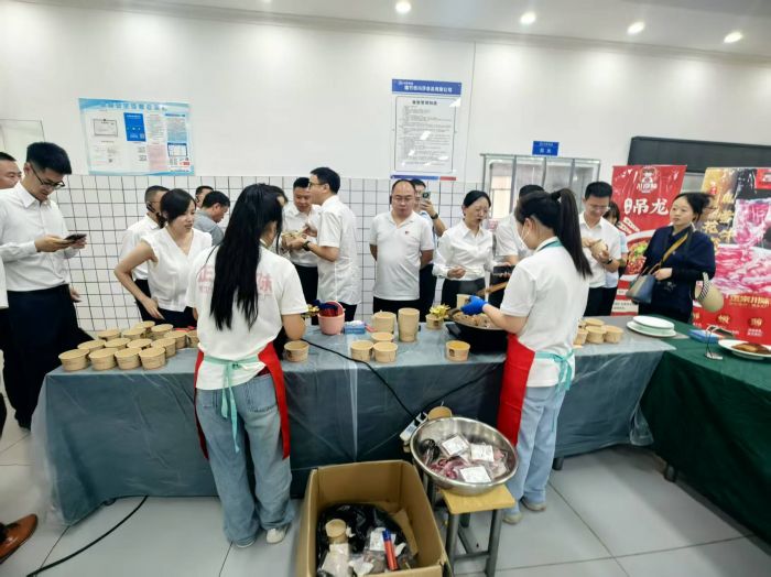 绵竹企业观摩活动1.jpg