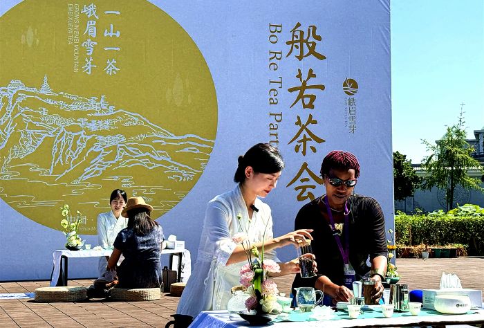 “中国茶与非洲咖啡”同台献艺