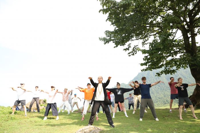 法国友人打太极拳