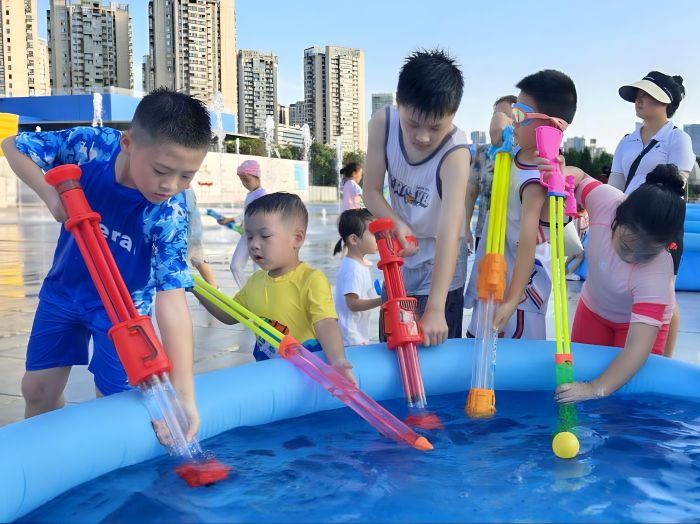 趣味活动让孩子们感受清凉夏日