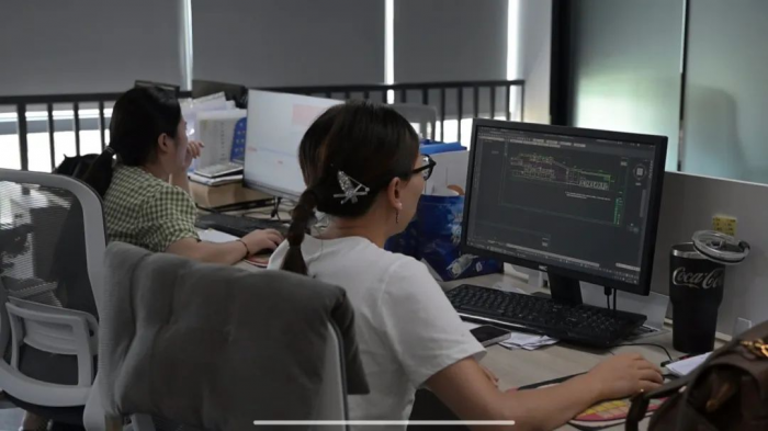 公司员工工作现场