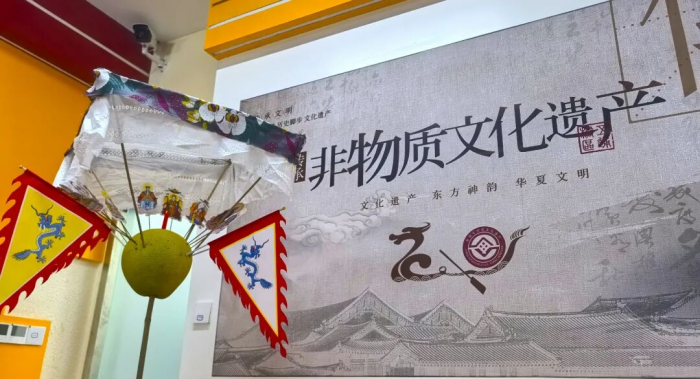 非遗牛华“打月画”