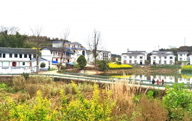 瓦高村美景.JPG