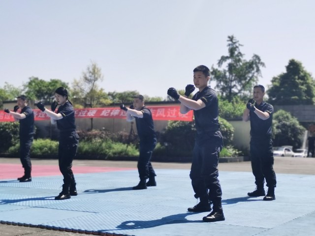 FZ10041020850_A375128.jpg