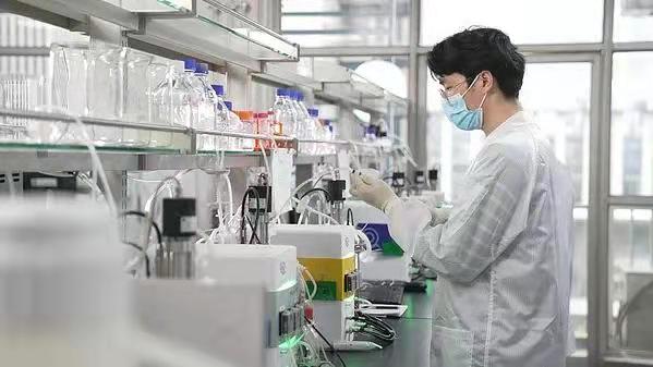 三叶草生物.jpg