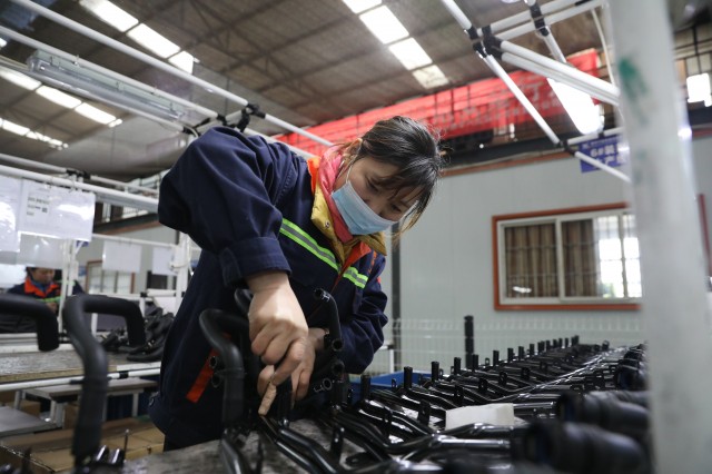 森帝汽配 (对每件产品进行全尺寸检查，确保出厂产品合格率达到100%).JPG