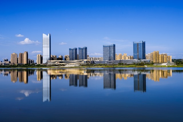 川东北金融中心.（南充市高坪区委宣传部 供图）.jpg