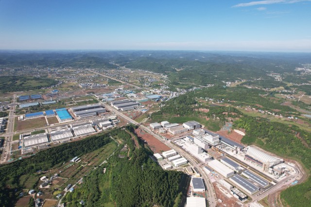 射洪锂电高新产业园鸟瞰（射洪市委宣传部 供图）_proc.jpg