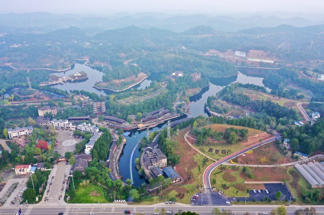 蓬溪县中国红海景区.jpg