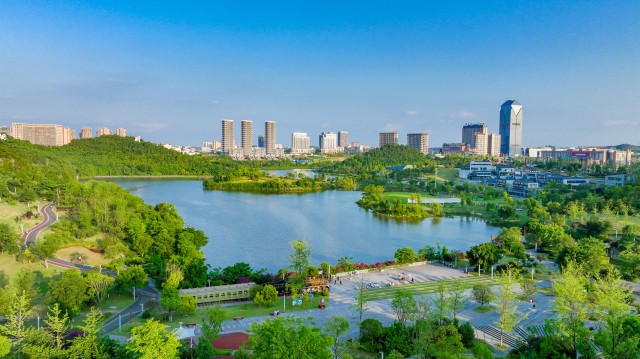 景城交融的遂宁高新区（遂宁高新区供图）.jpg