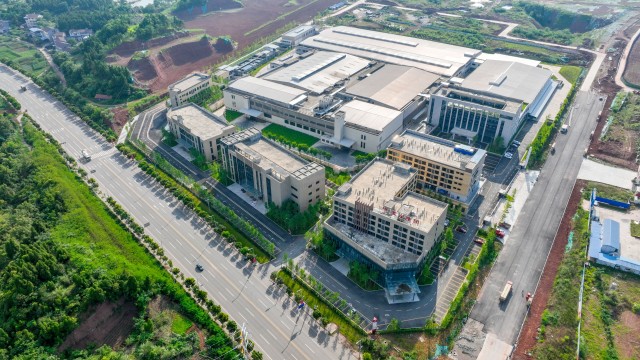 建设中的预制菜食品产业园 （遂宁高新区供图）.JPG