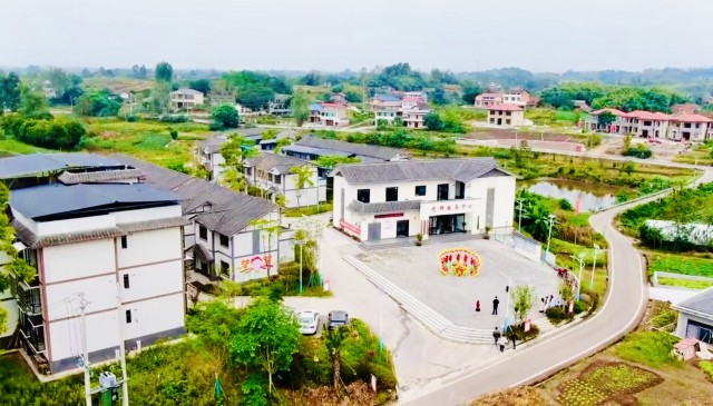 干净的玉麒村.JPG
